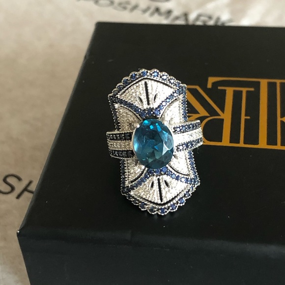 Rarities 5.39 ct. London Blue Topaz Ring Shield - Picture 2 of 10